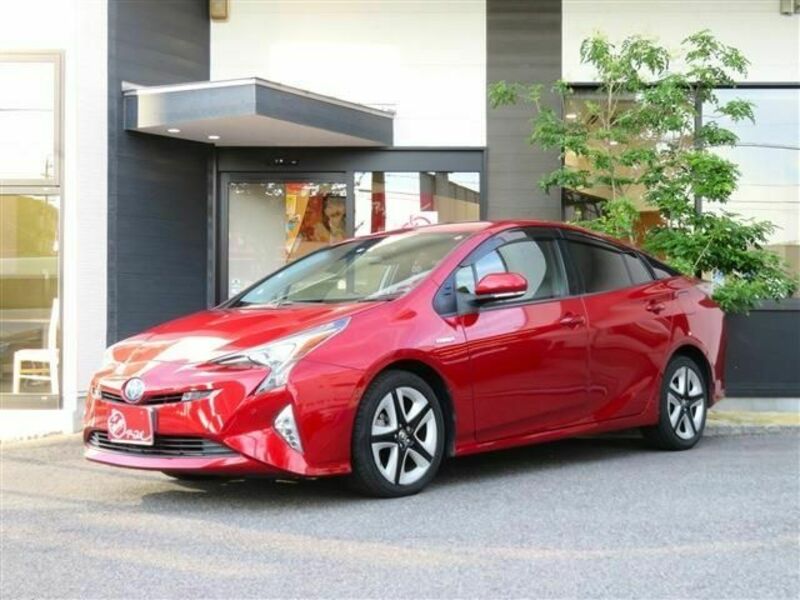 TOYOTA　PRIUS