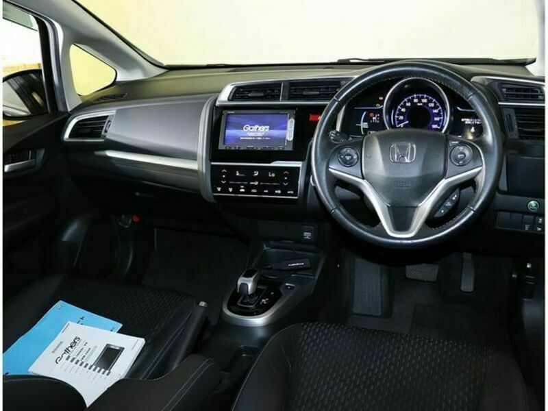 FIT HYBRID-1