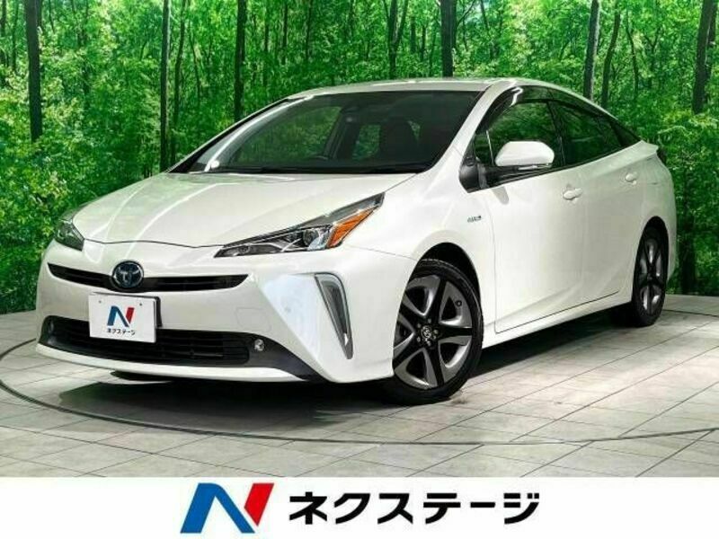 TOYOTA　PRIUS