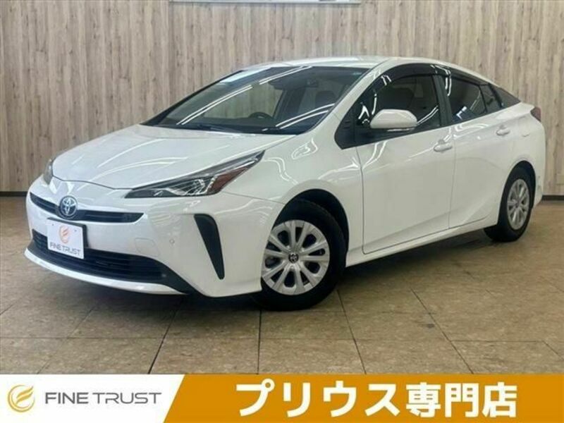 TOYOTA　PRIUS