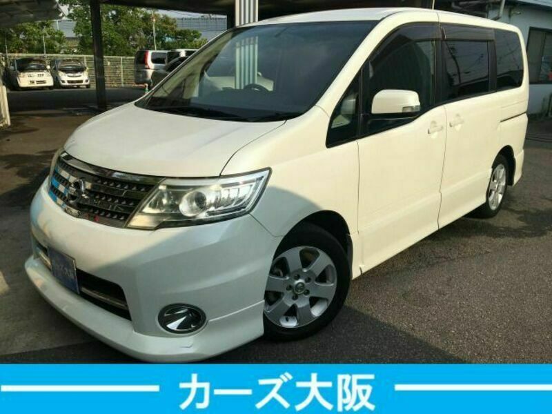 NISSAN　SERENA