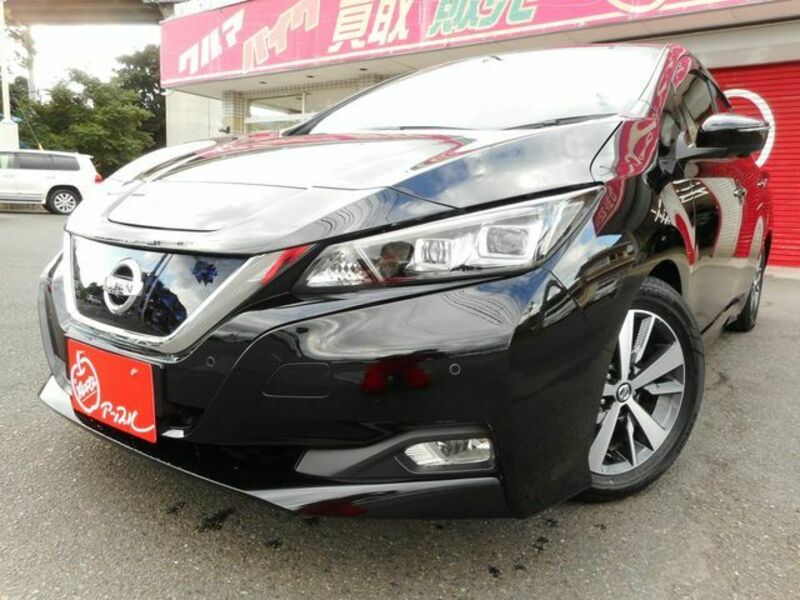 NISSAN　LEAF