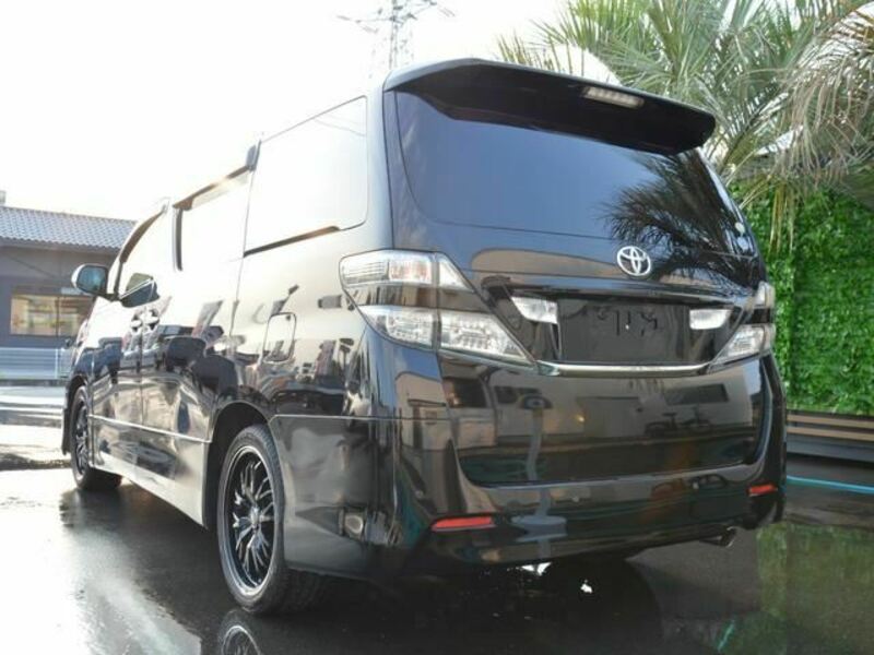 VELLFIRE-15