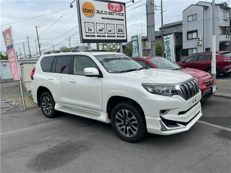 TOYOTA　LAND CRUISER PRADO