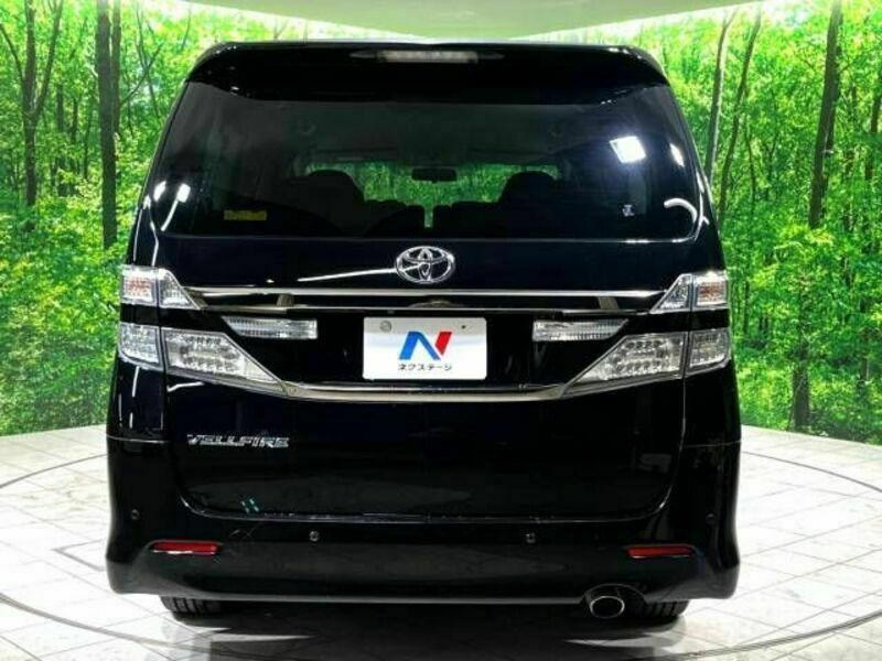 VELLFIRE-15