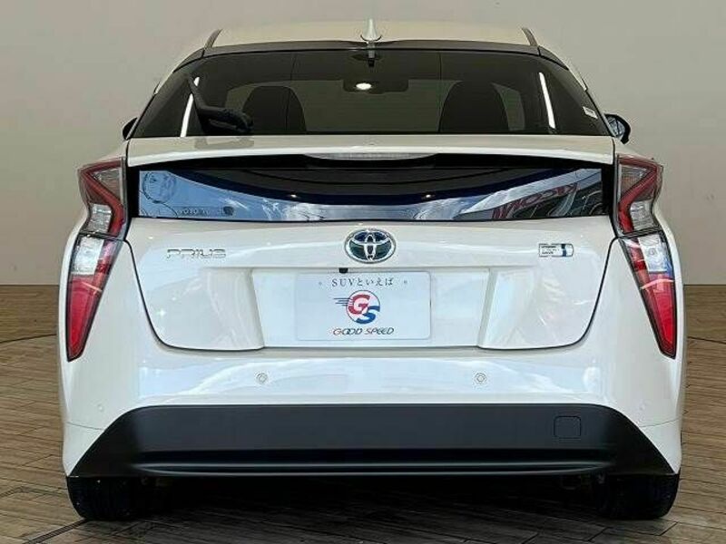 PRIUS-12