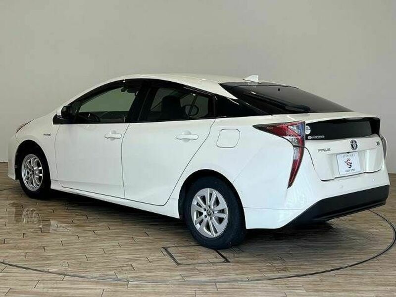 PRIUS-14