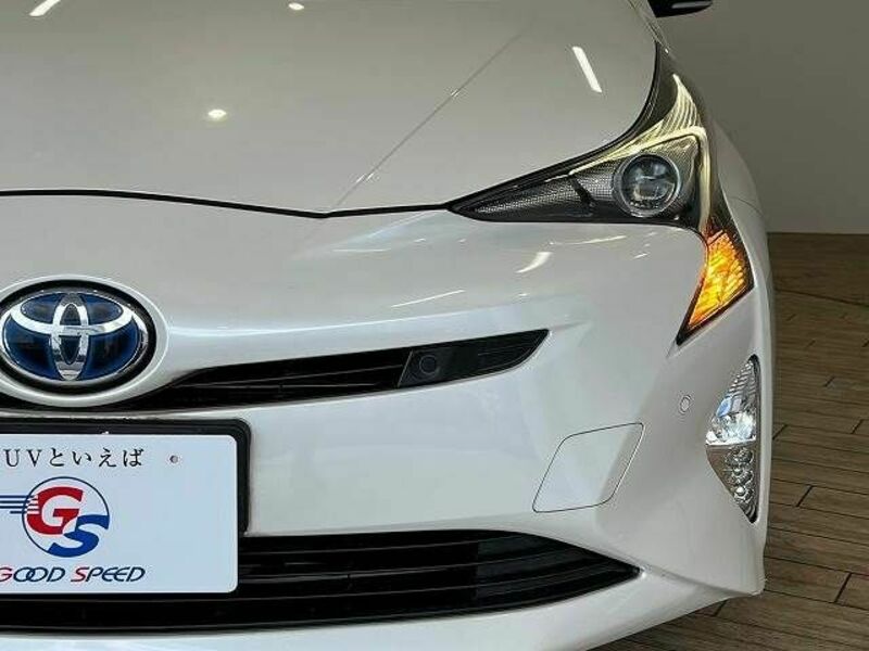 PRIUS-18