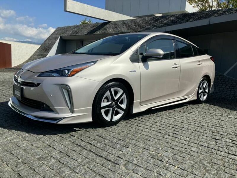 PRIUS-1