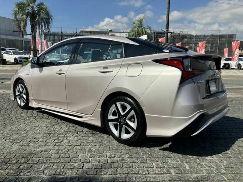 PRIUS-3