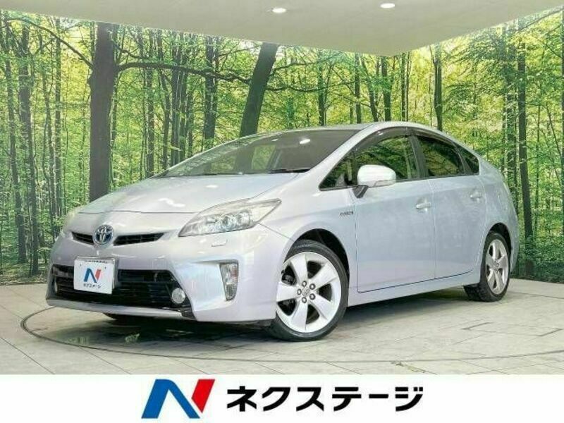 TOYOTA　PRIUS