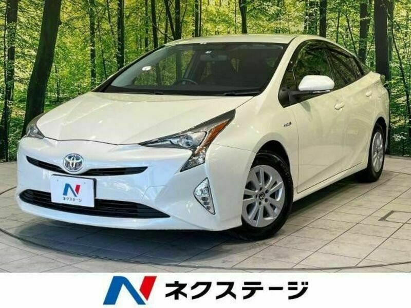 TOYOTA　PRIUS