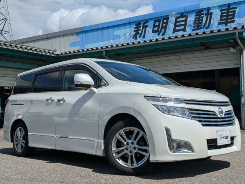 NISSAN　ELGRAND