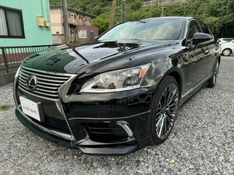 LEXUS　LS