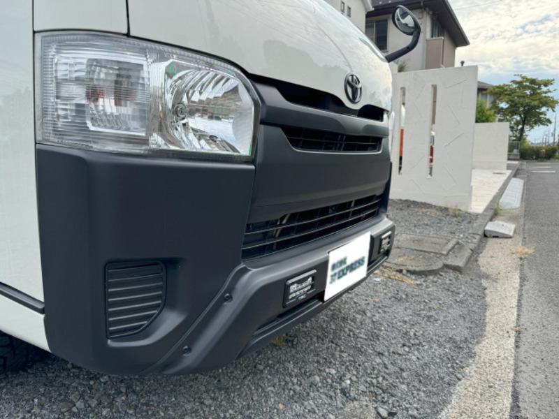 HIACE VAN-9