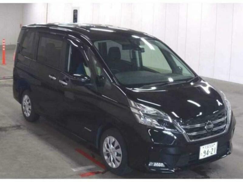 NISSAN　SERENA