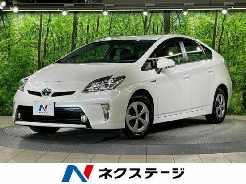 TOYOTA　PRIUS