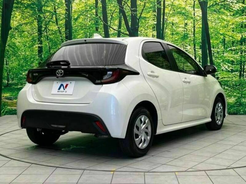 YARIS-17