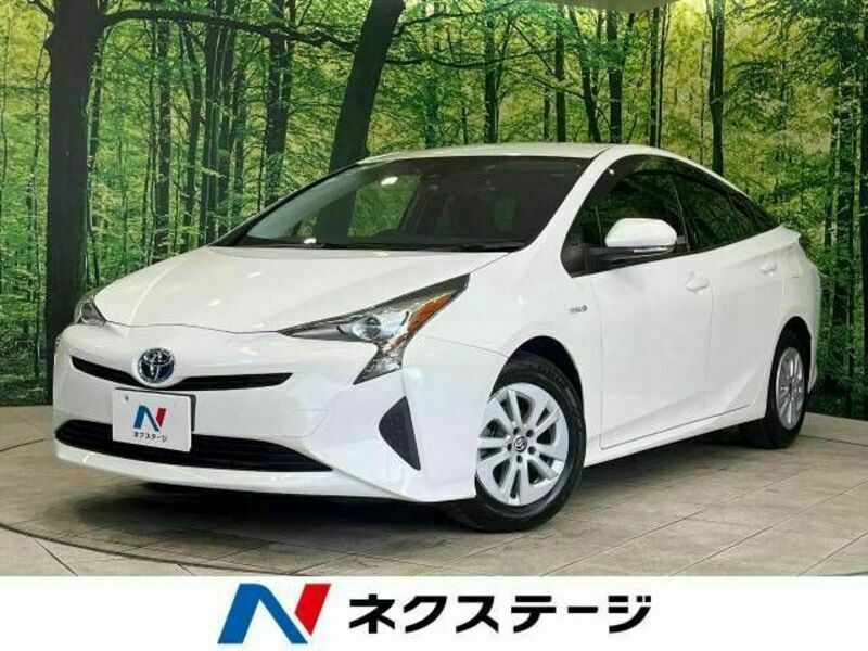 TOYOTA　PRIUS