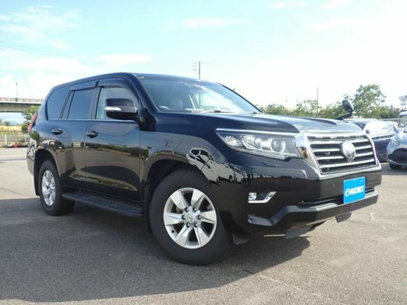 TOYOTA　LAND CRUISER PRADO