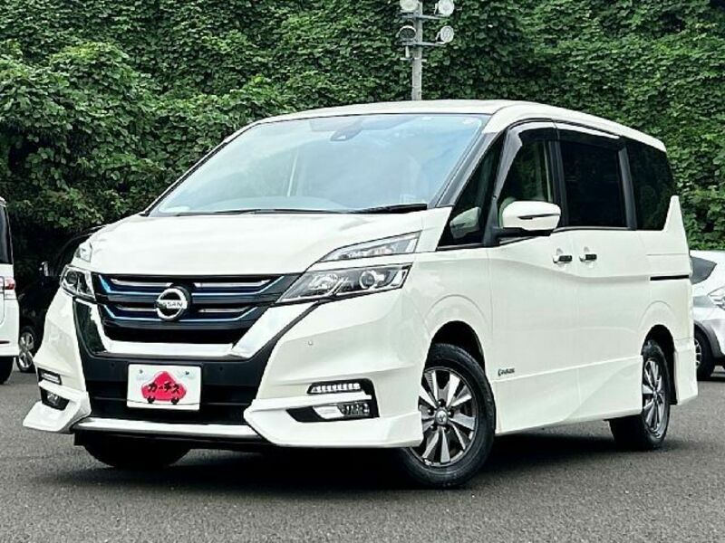 NISSAN　SERENA