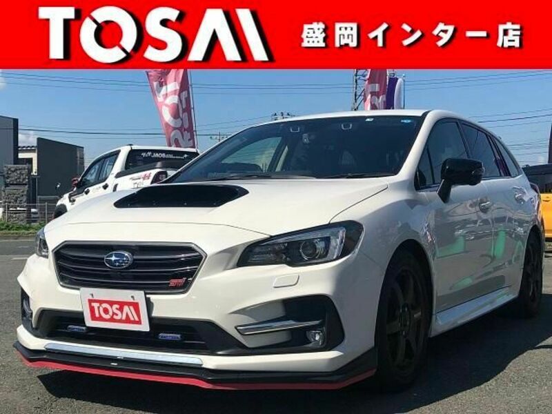 SUBARU　LEVORG