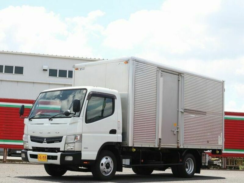 MITSUBISHI　CANTER