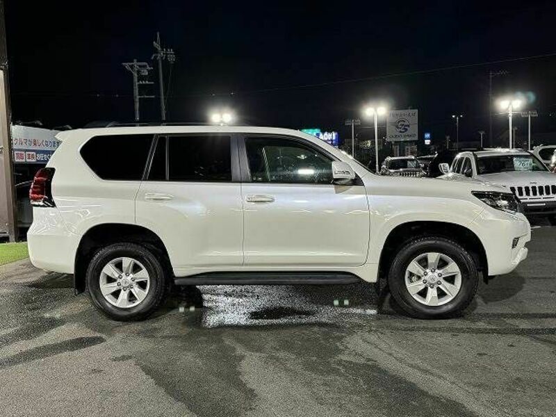 LAND CRUISER PRADO-14