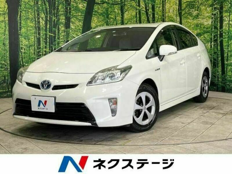 TOYOTA　PRIUS