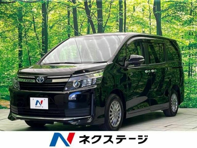 TOYOTA　VOXY