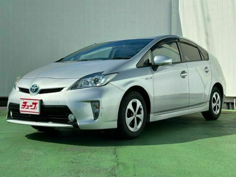 TOYOTA　PRIUS