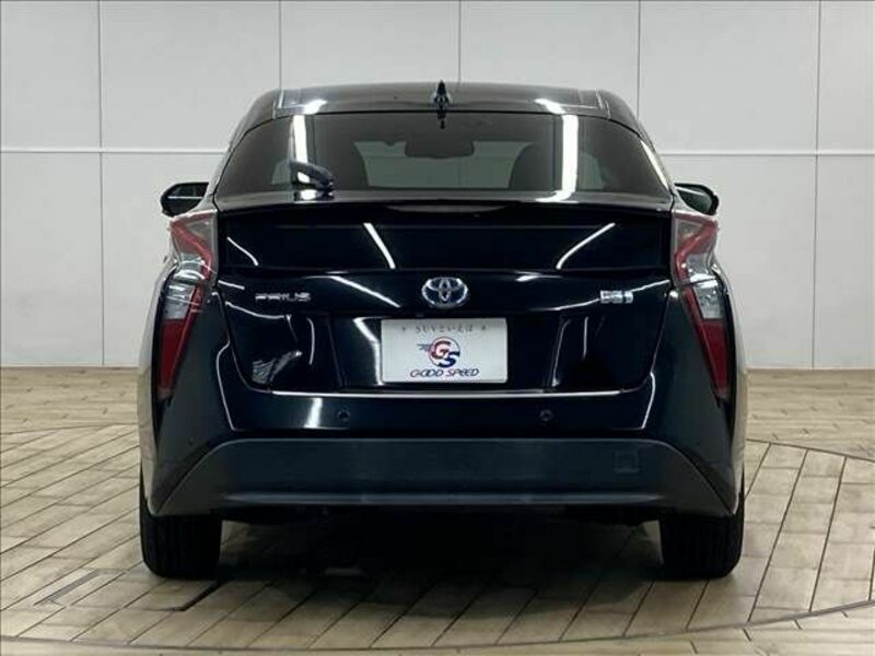 PRIUS-14