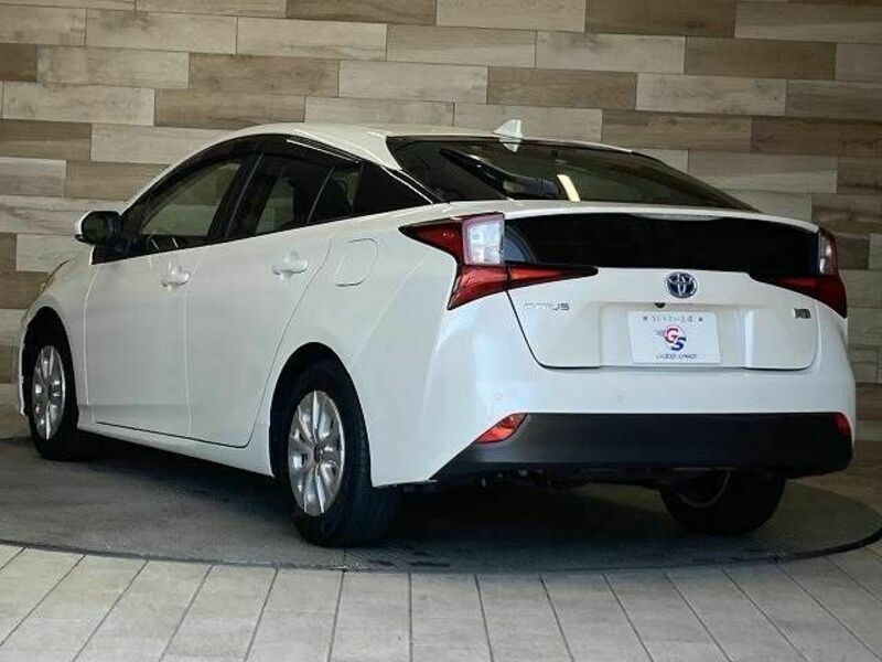 PRIUS-15