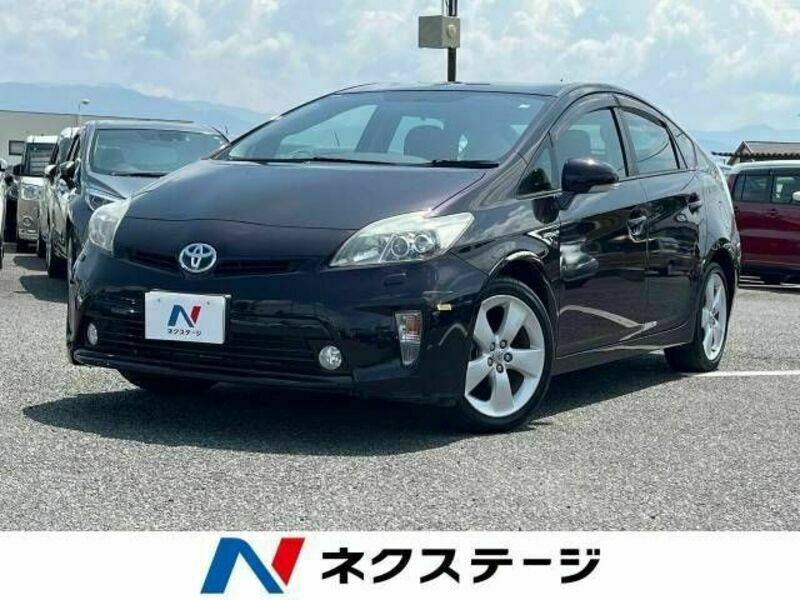 TOYOTA　PRIUS