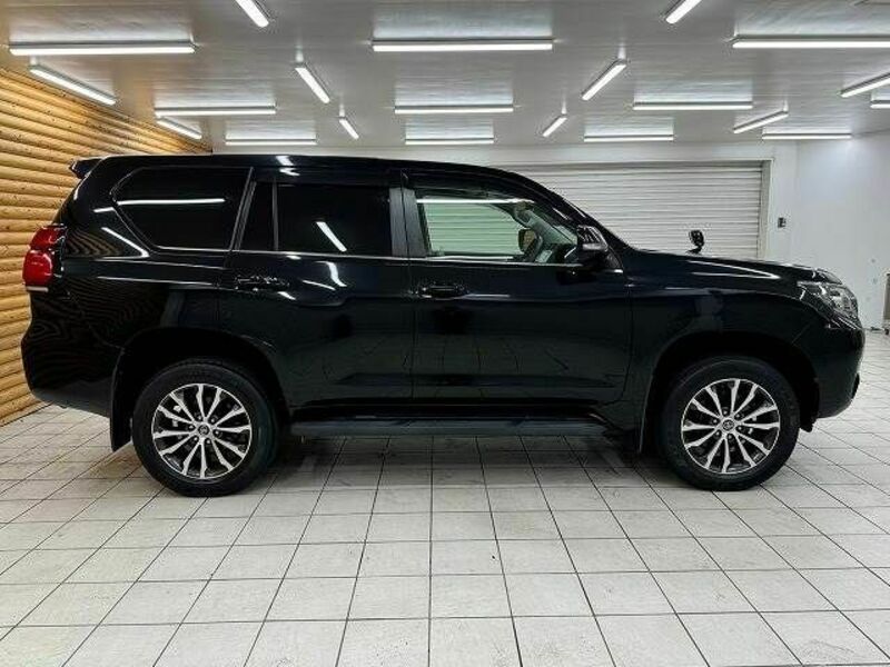 LAND CRUISER PRADO-17