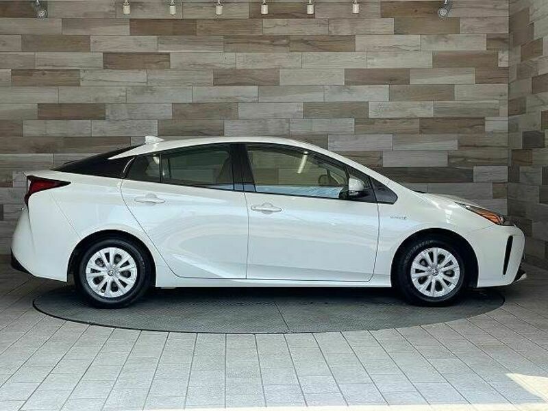 PRIUS-13