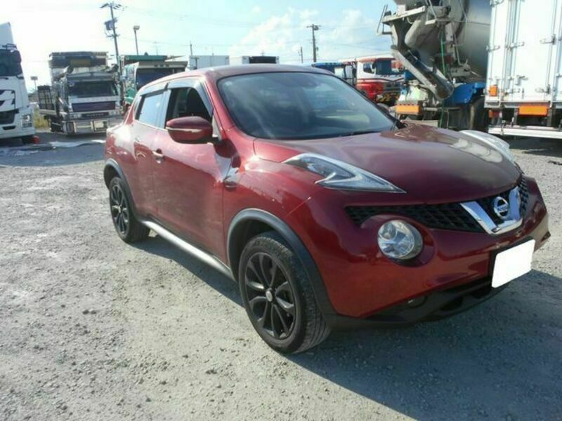 NISSAN　JUKE