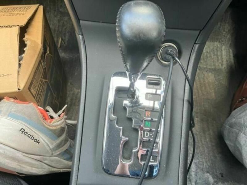 COROLLA FIELDER-18