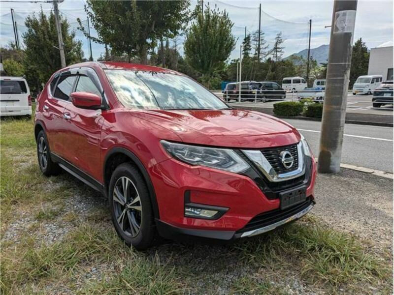 NISSAN　X-TRAIL