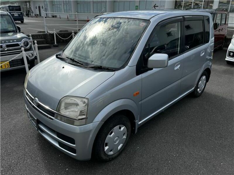 DAIHATSU　MOVE