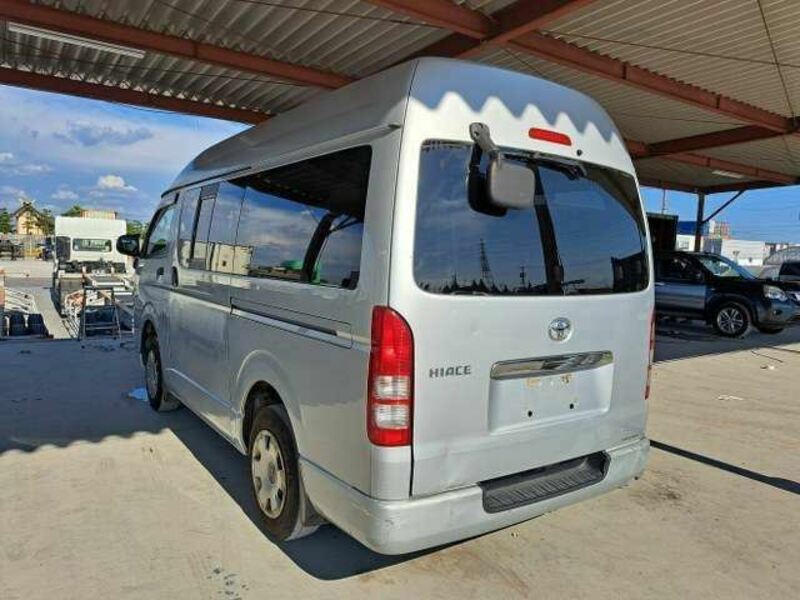 HIACE VAN-1