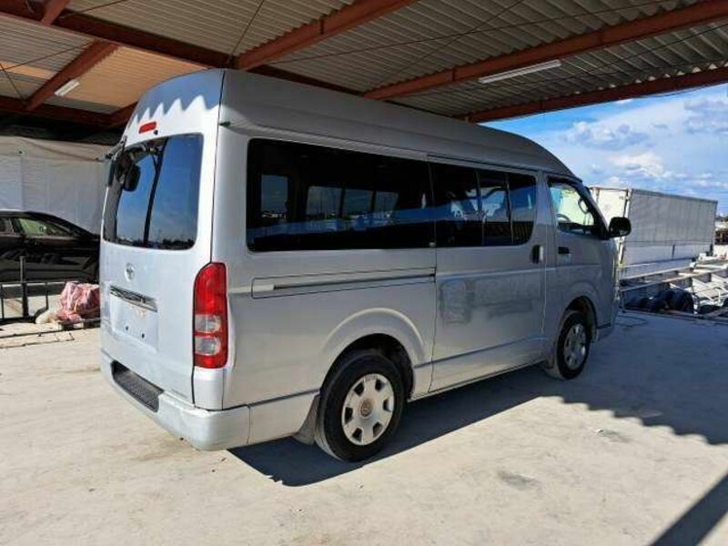 HIACE VAN-6