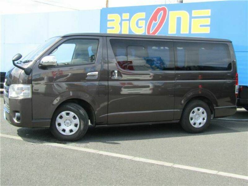 HIACE VAN-1