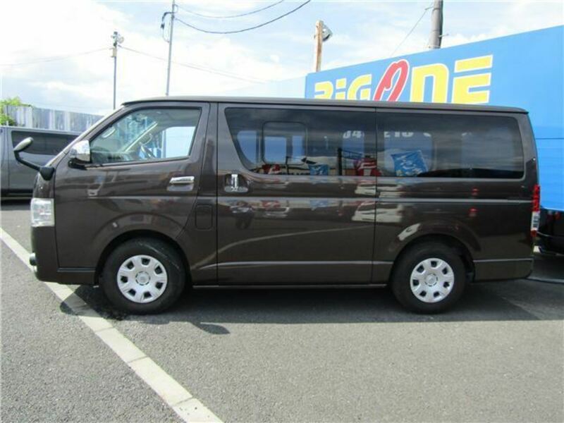 HIACE VAN-11