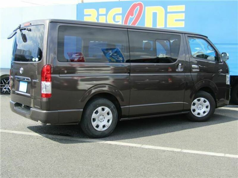 HIACE VAN-37