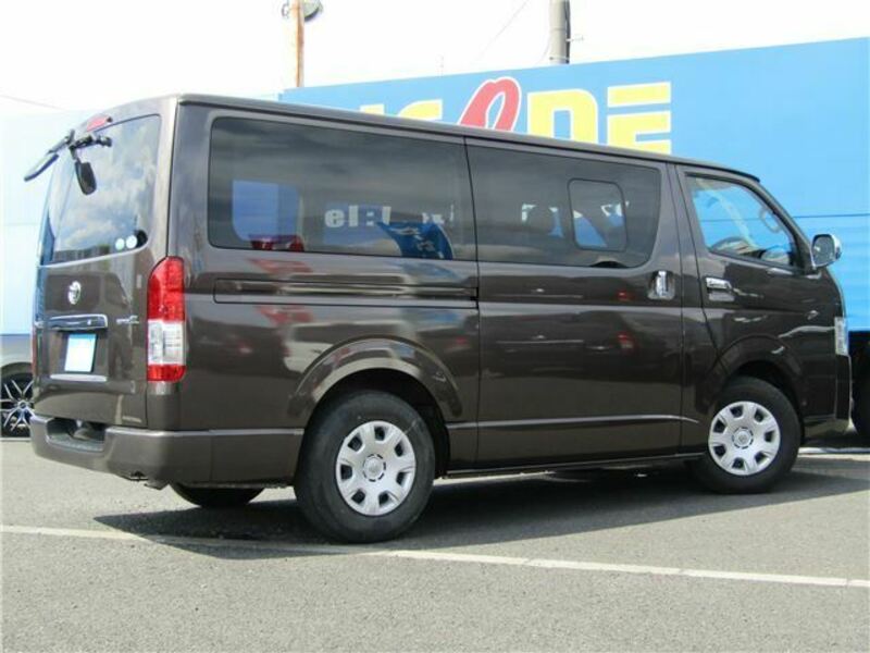 HIACE VAN-38