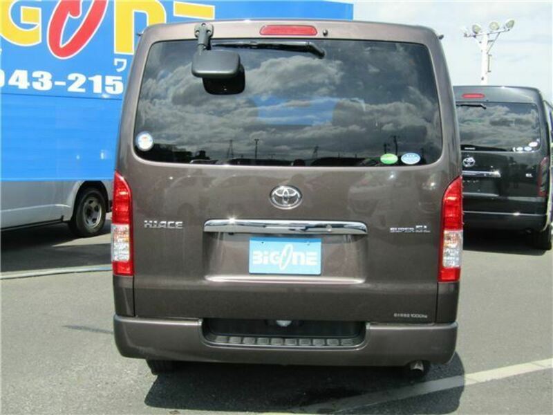 HIACE VAN-40