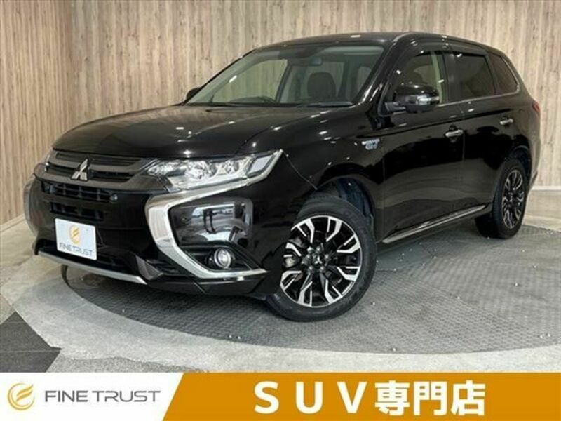 MITSUBISHI　OUTLANDER PHEV