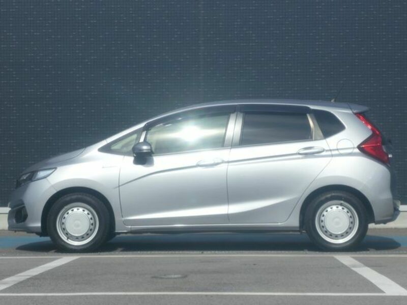 FIT HYBRID-16