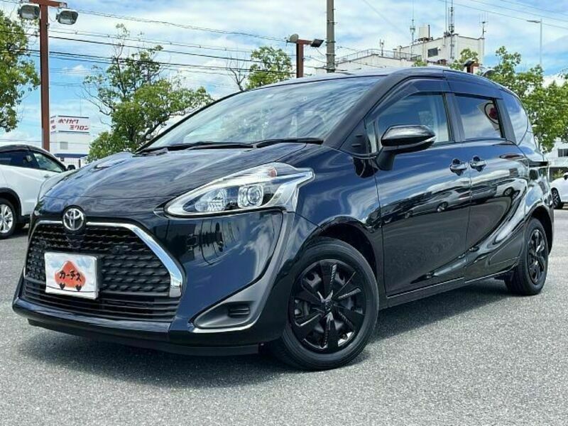 TOYOTA　SIENTA